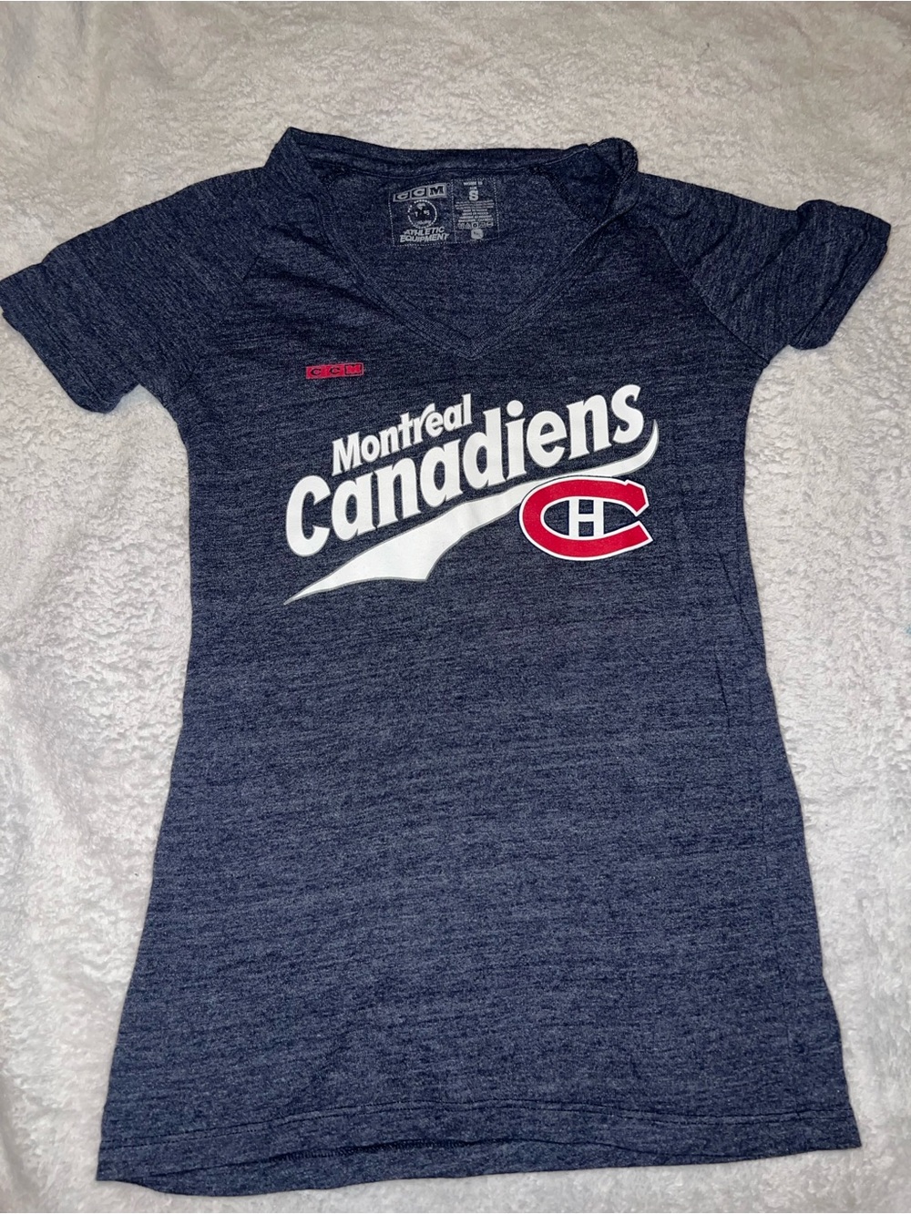 Montreal canadiens woman t shirt size small